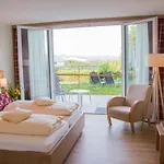 Penzion Sonne Neuhaeusle 3*