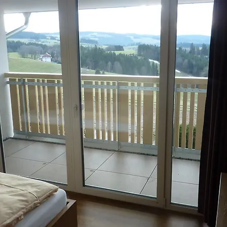 Sonne Neuhäusle 3*